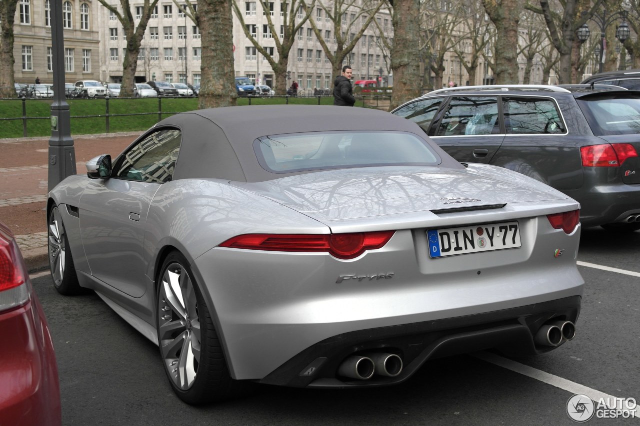 Jaguar F-TYPE S V8 Convertible