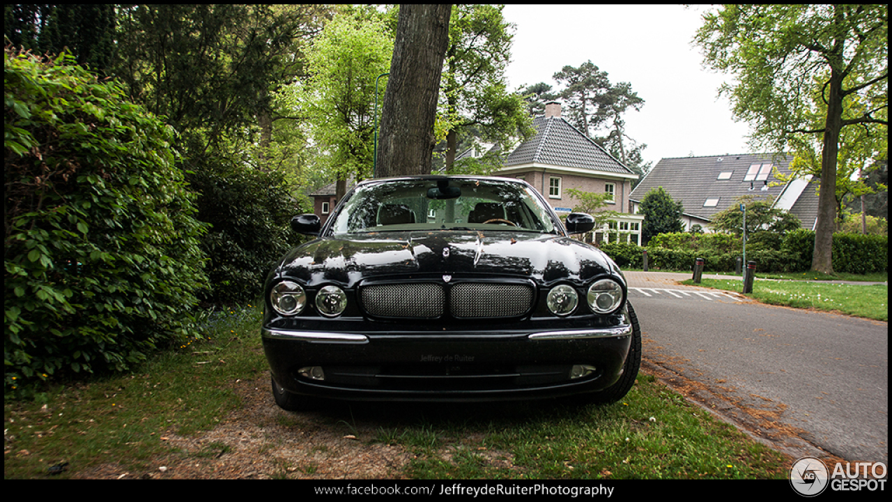 Jaguar XJR