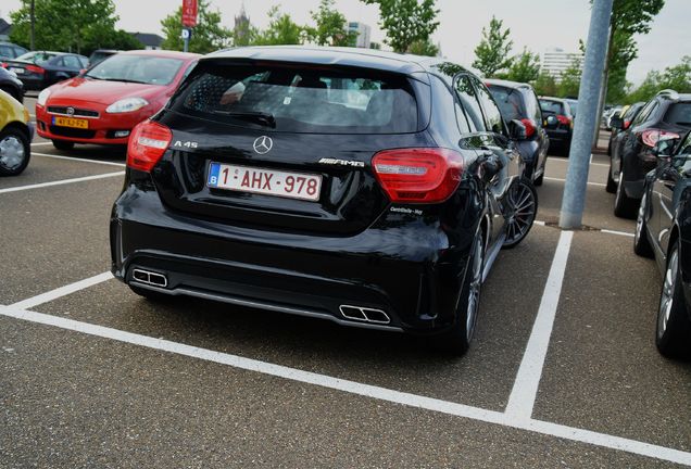 Mercedes-Benz A 45 AMG