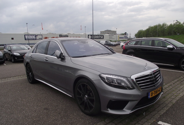 Mercedes-Benz S 63 AMG V222