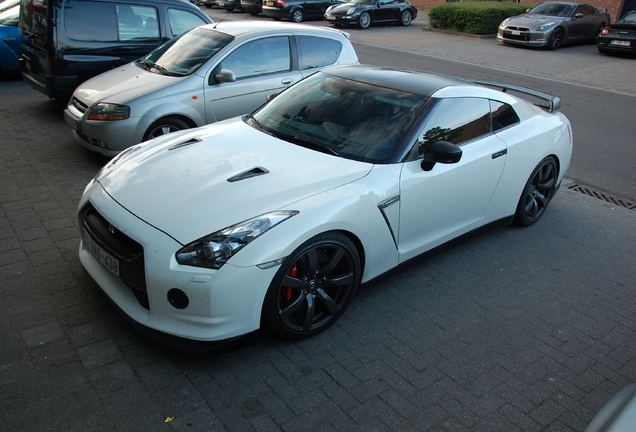 Nissan GT-R