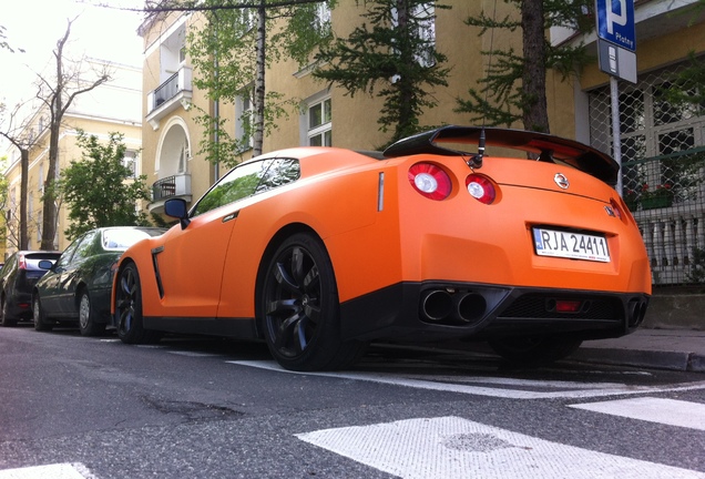 Nissan GT-R