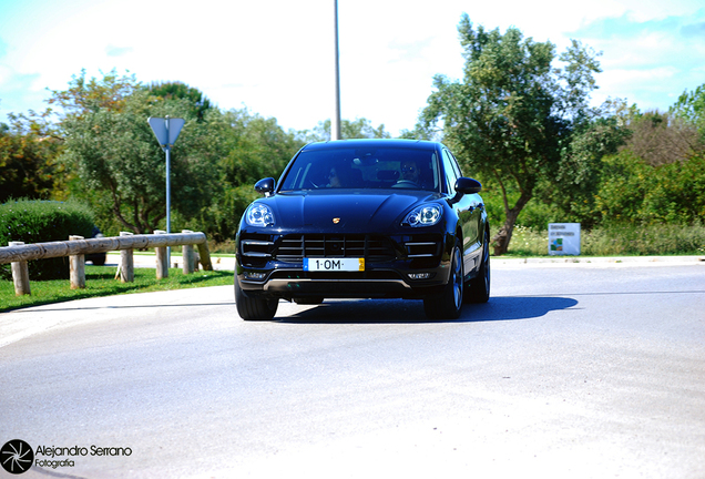 Porsche 95B Macan Turbo