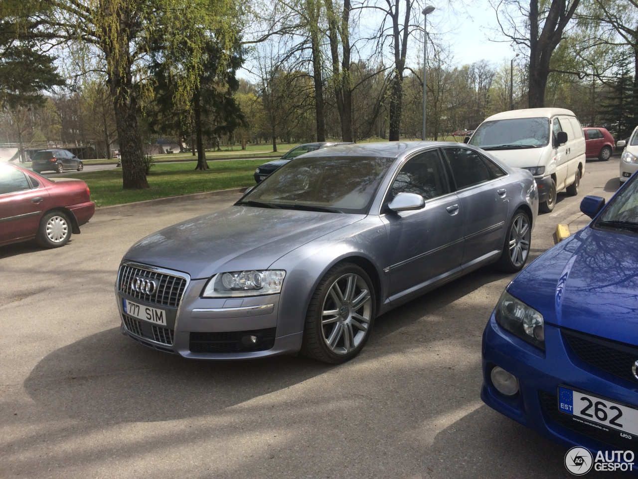 Audi S8 D3