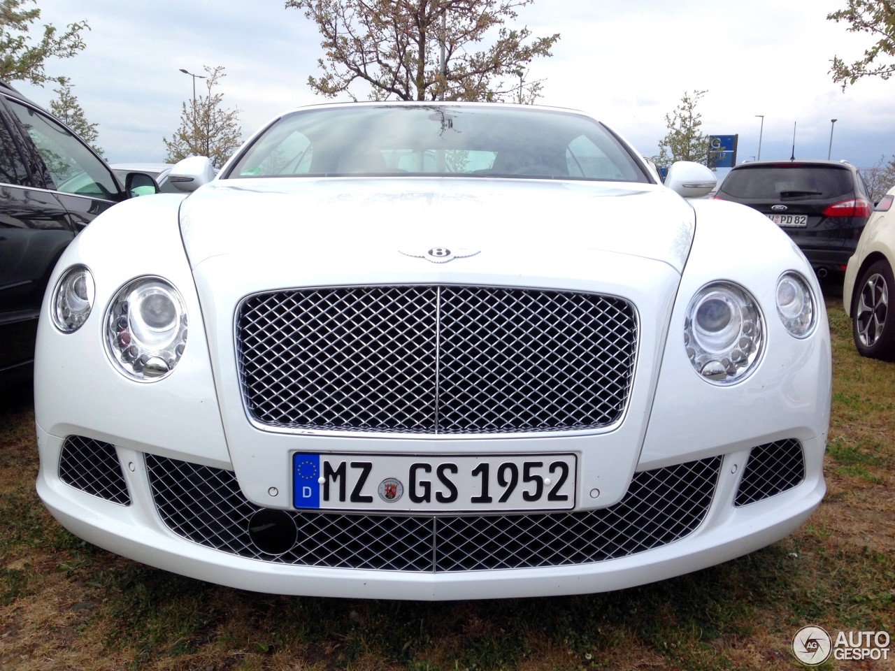 Bentley Continental GTC 2012