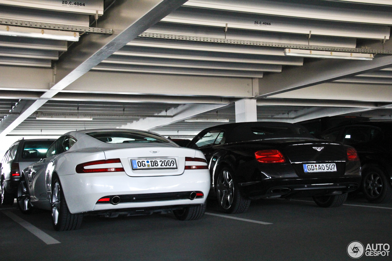 Bentley Continental GTC V8