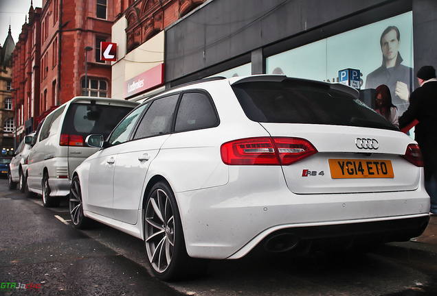 Audi RS4 Avant B8