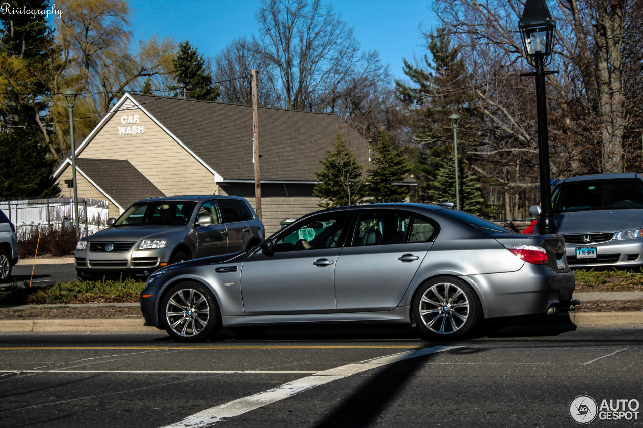 BMW M5 E60 2007