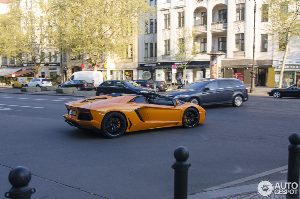 Lamborghini Aventador LP700-4 Roadster