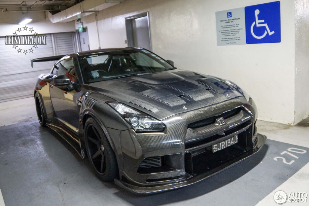 Nissan GT-R