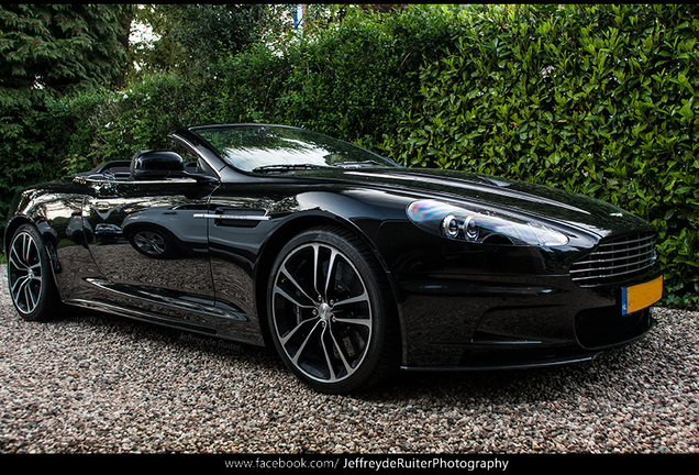 Aston Martin DBS Volante