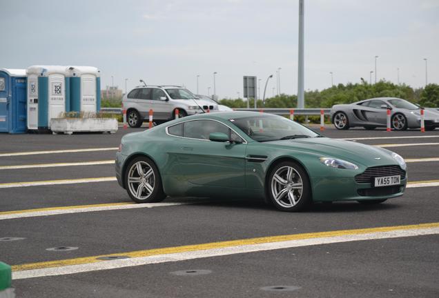 Aston Martin V8 Vantage