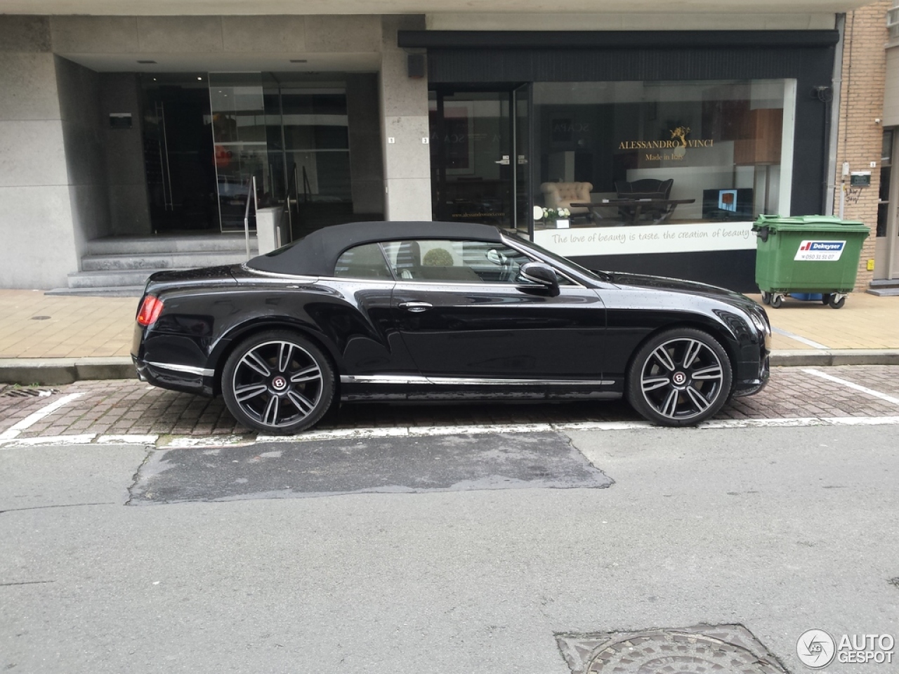 Bentley Continental GTC V8