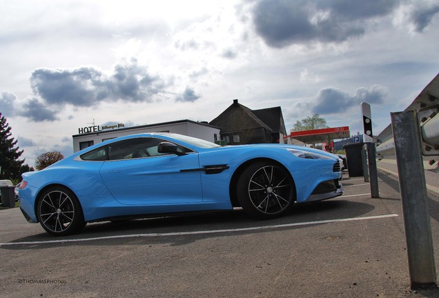 Aston Martin Vanquish 2013