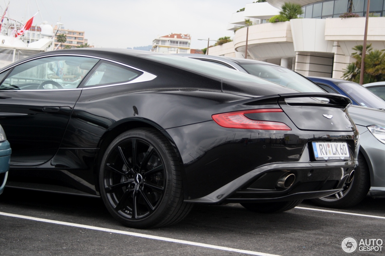 Aston Martin Vanquish 2013