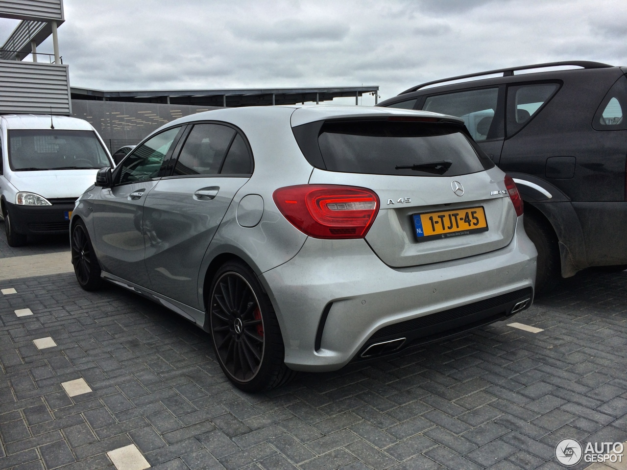 Mercedes-Benz A 45 AMG