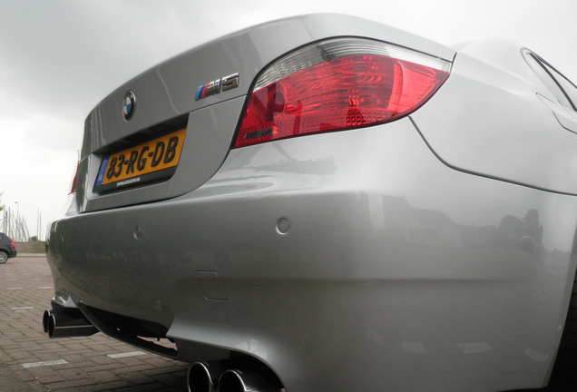 BMW M5 E60 2005