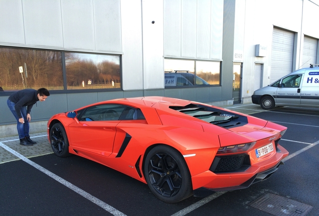 Lamborghini Aventador LP700-4