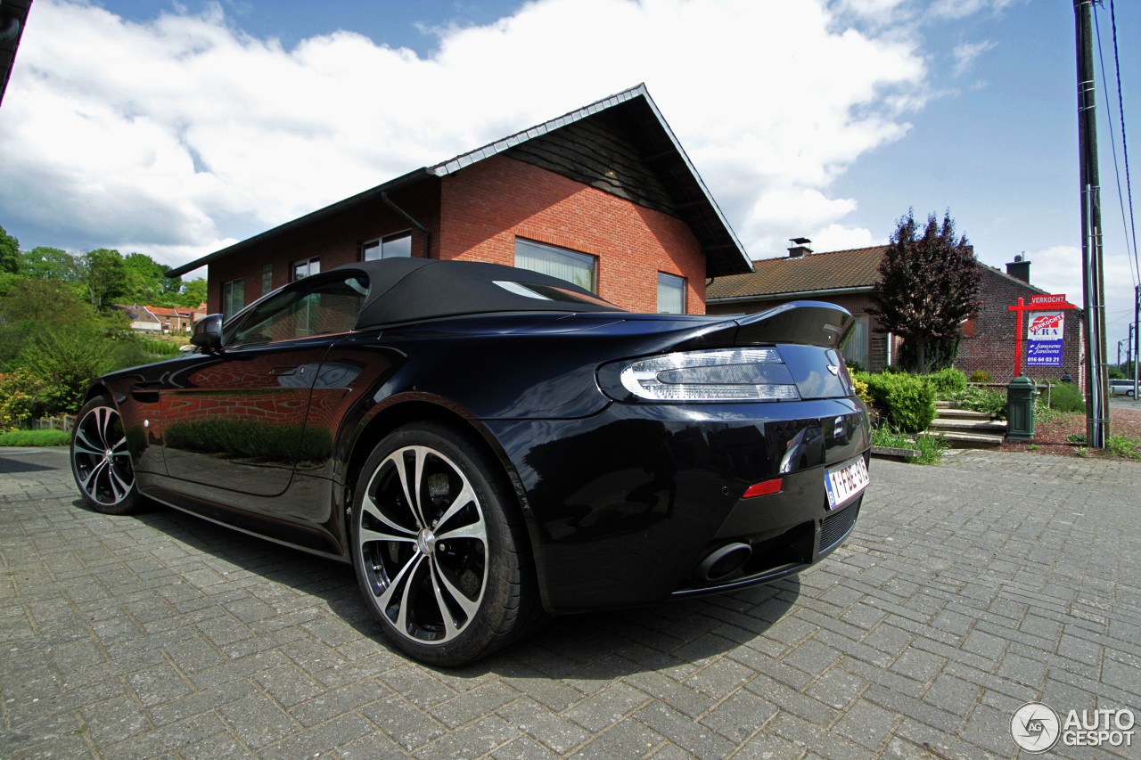 Aston Martin V12 Vantage Roadster