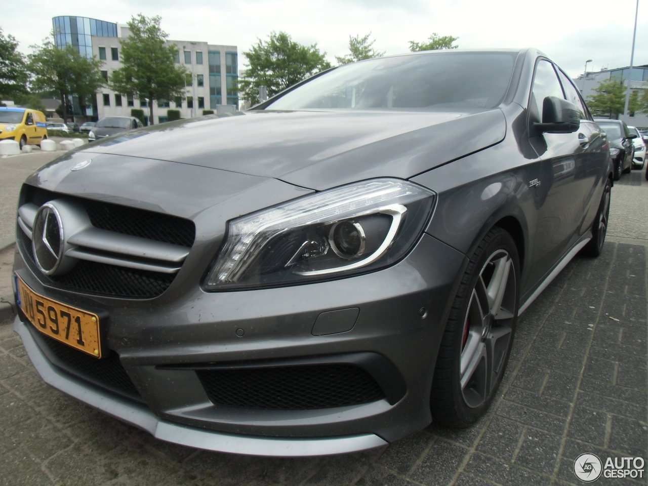 Mercedes-Benz A 45 AMG