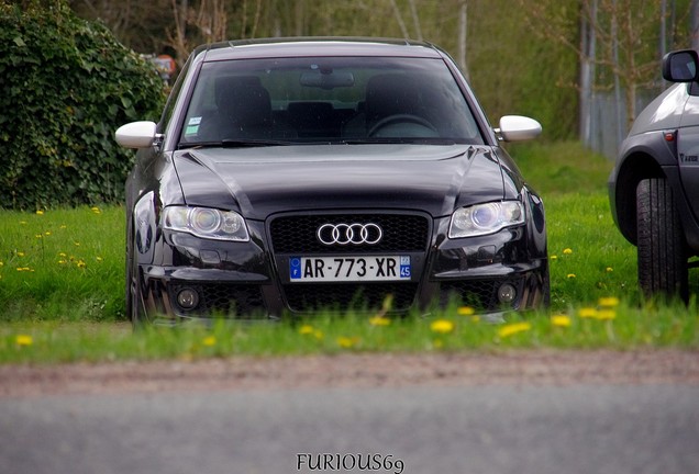 Audi RS4 Sedan