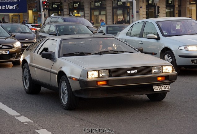 DeLorean DMC-12