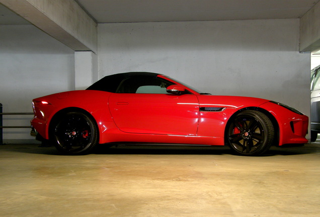 Jaguar F-TYPE S V8 Convertible