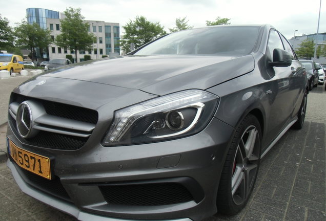 Mercedes-Benz A 45 AMG