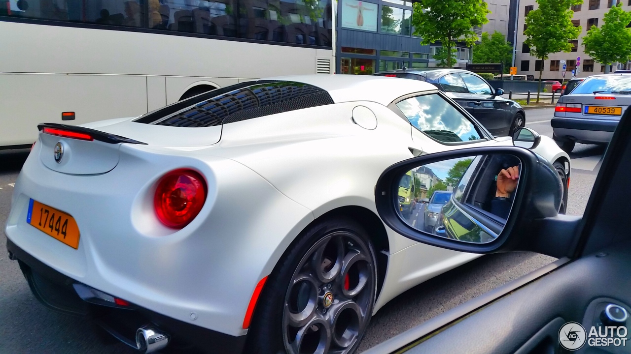 Alfa Romeo 4C Launch Edition