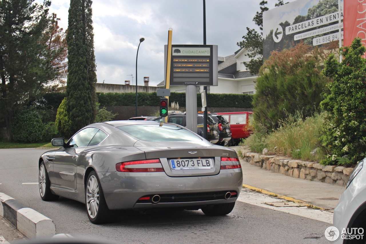 Aston Martin DB9