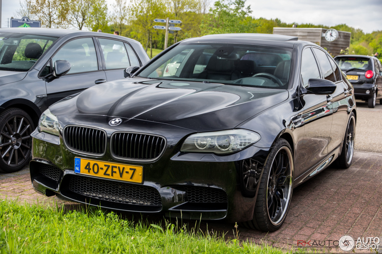 BMW M5 F10 2011