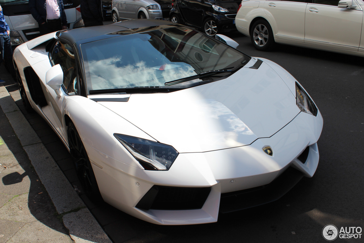 Lamborghini Aventador LP700-4 Roadster