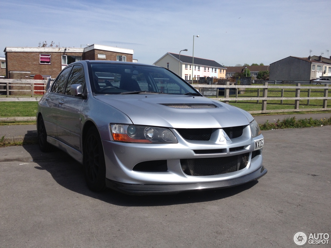 Mitsubishi Lancer Evolution VIII MR FQ-320