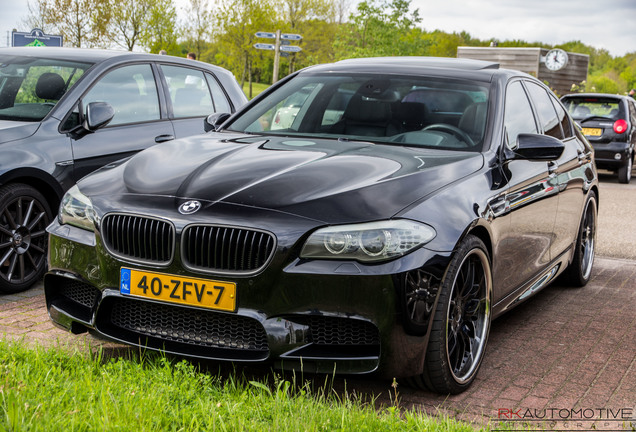 BMW M5 F10 2011