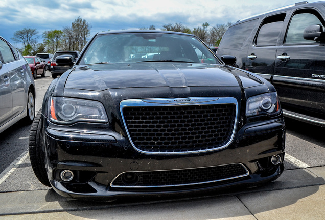 Chrysler 300C SRT8 2013