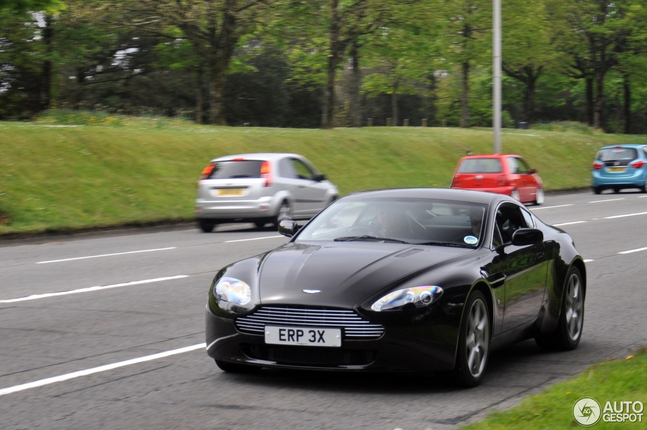 Aston Martin V8 Vantage