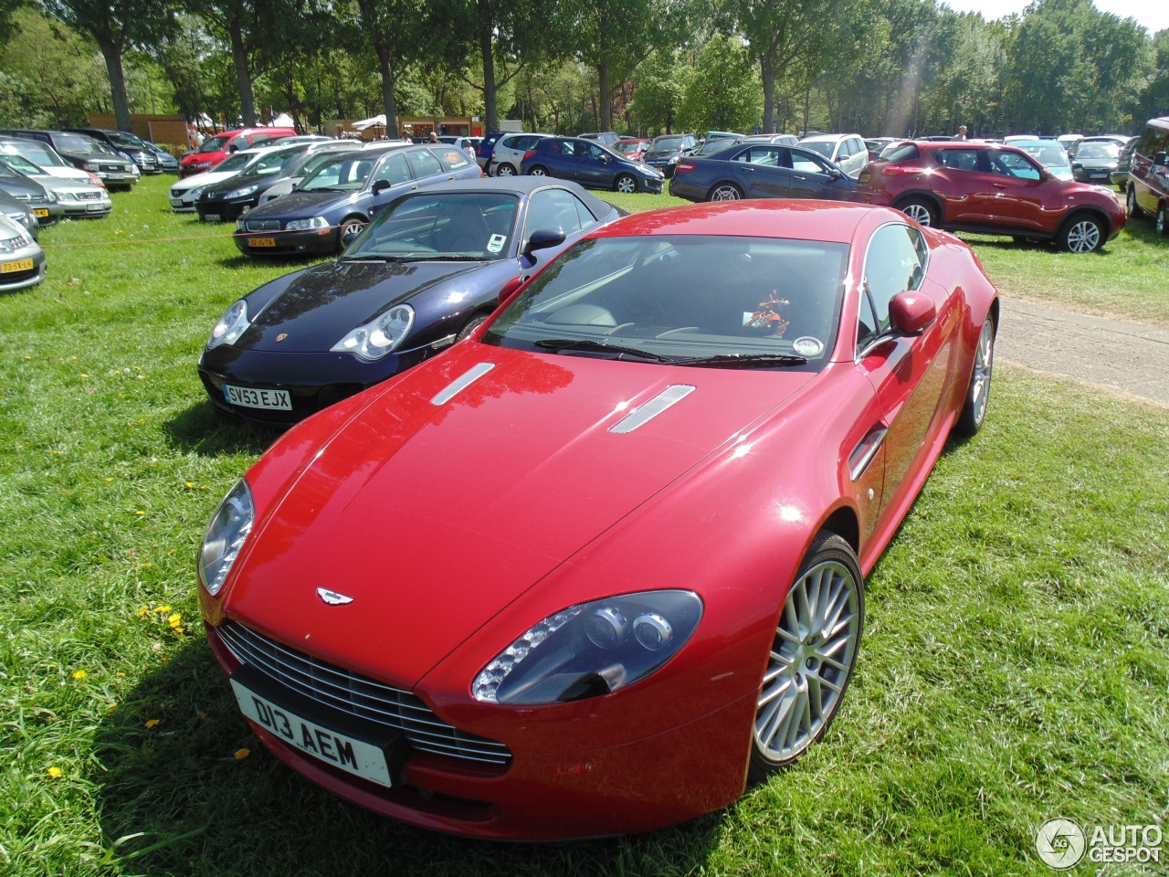 Aston Martin V8 Vantage