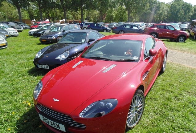 Aston Martin V8 Vantage