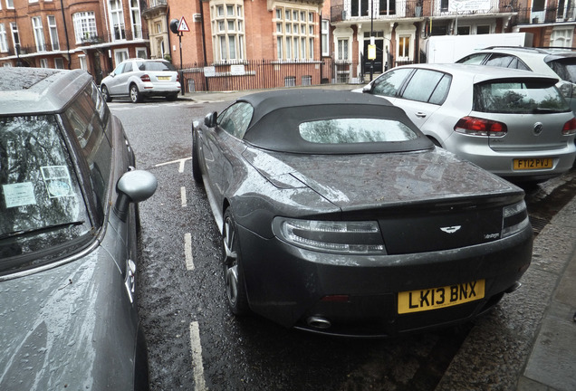 Aston Martin V8 Vantage Roadster 2012