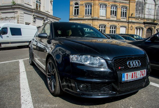 Audi RS4 Avant B7