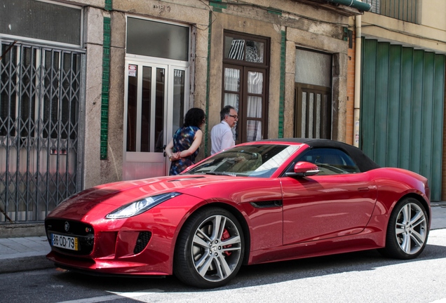 Jaguar F-TYPE S Convertible