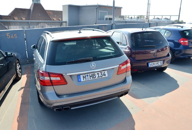 Mercedes-Benz E 63 AMG S212