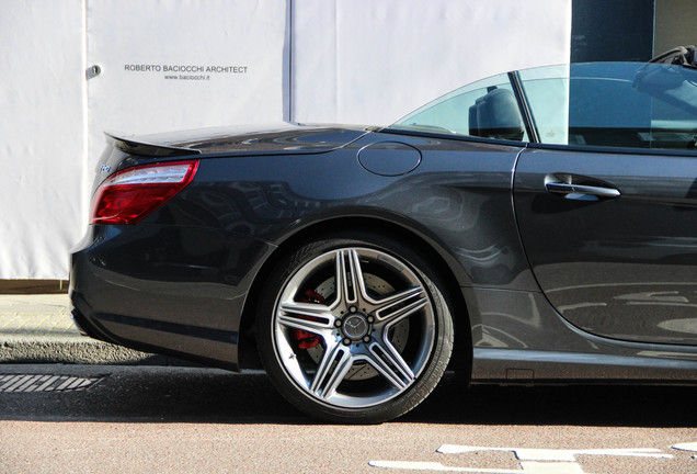 Mercedes-Benz SL 63 AMG R231