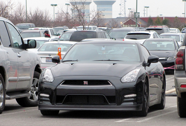 Nissan GT-R 2012