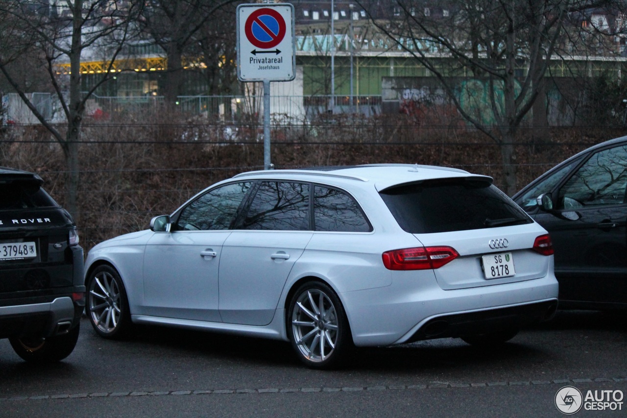 Audi RS4 Avant B8