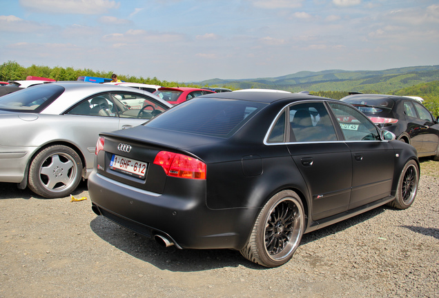 Audi RS4 Sedan