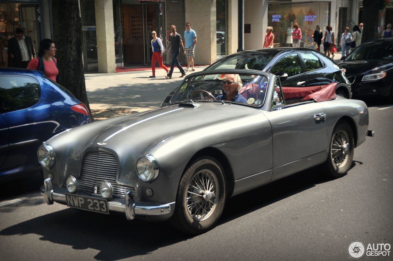 Aston Martin DB2 Drophead Coupé