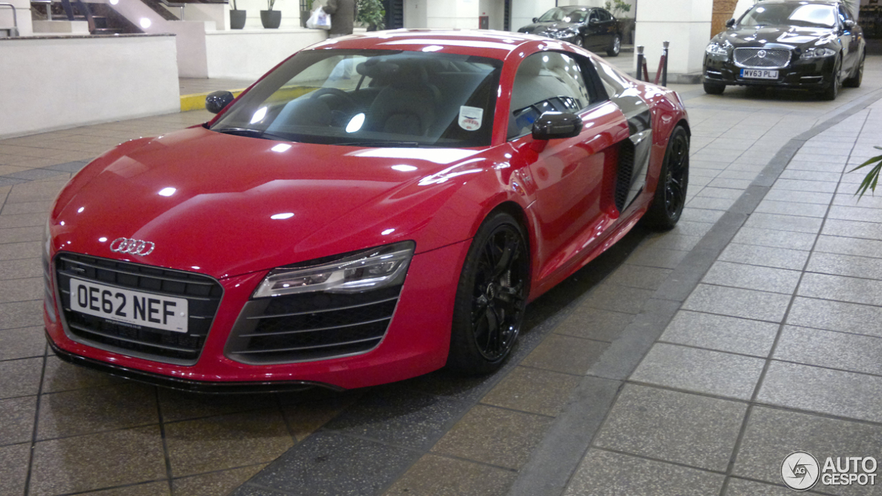 Audi R8 V10 Plus 2013