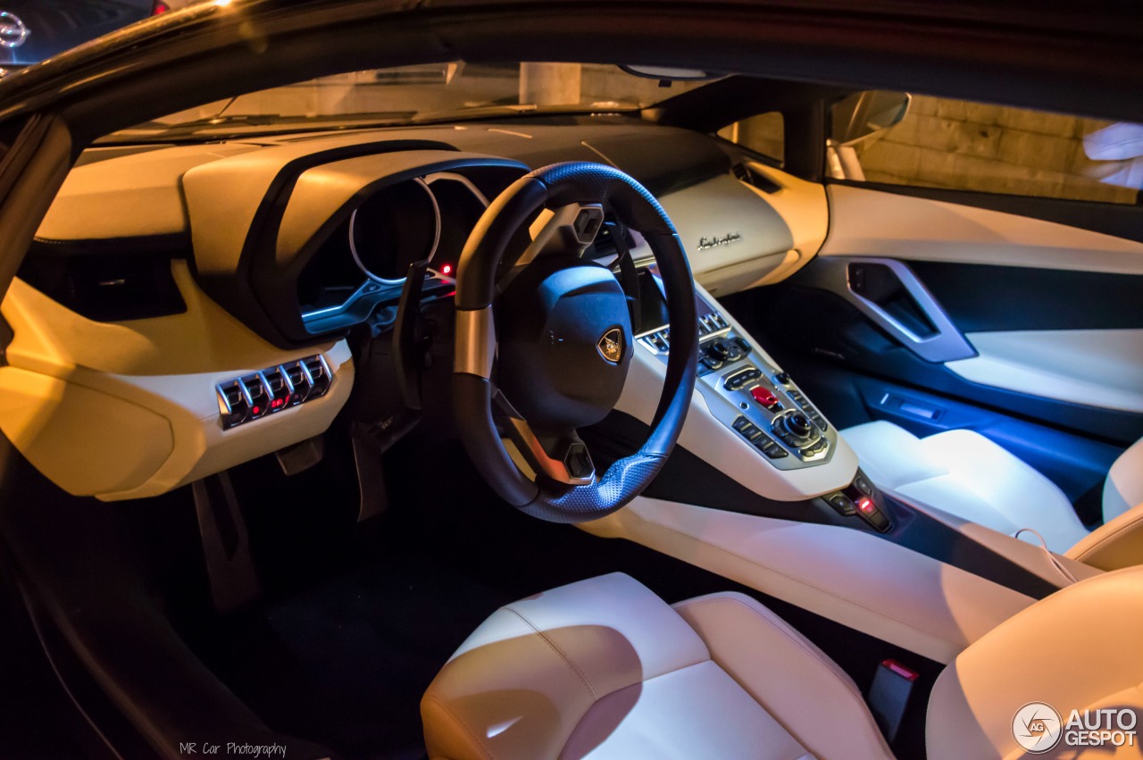 Lamborghini Aventador LP700-4 Roadster - 08 May 2014 - Autogespot