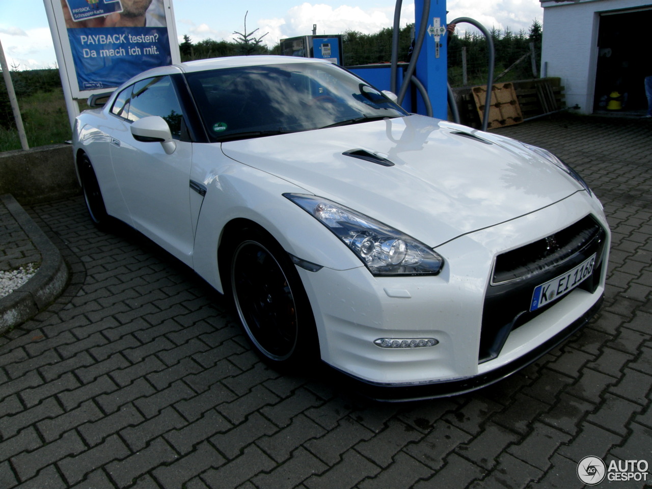 Nissan GT-R 2013